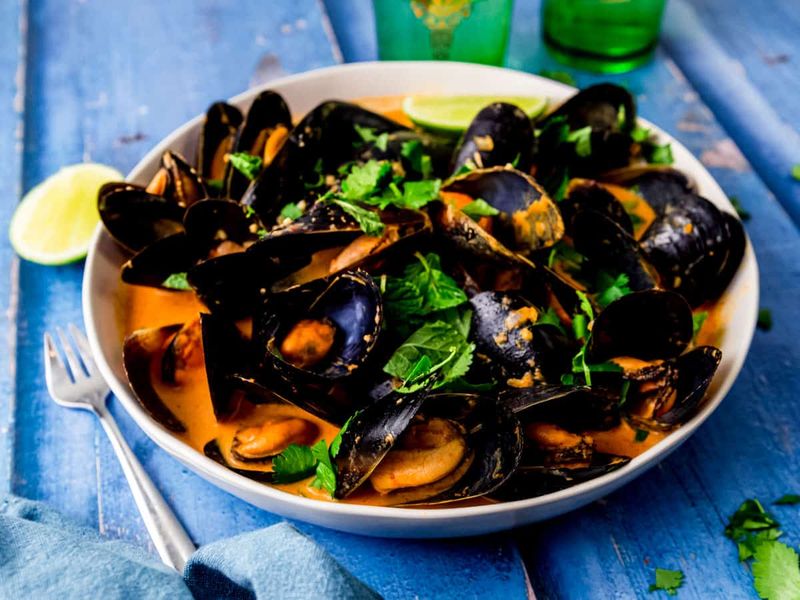 Thai-Style Steamed Mussels