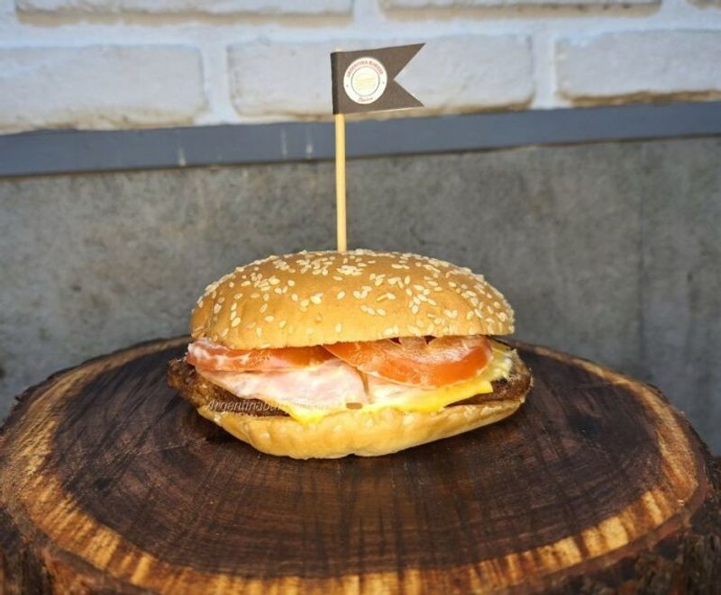 Juicy Lucy At Fat Broder, Palermo