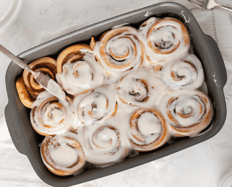 Cinnamon Roll Cream Cheese Glaze