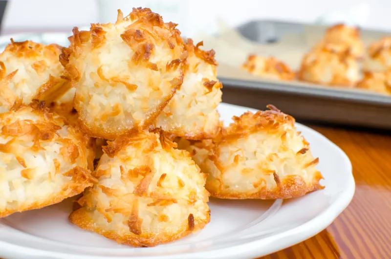 Coconut Macaroons (Egg-Free Version)