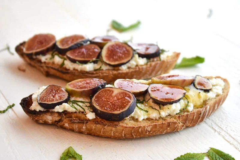 Ricotta Toast With Figs And Honey