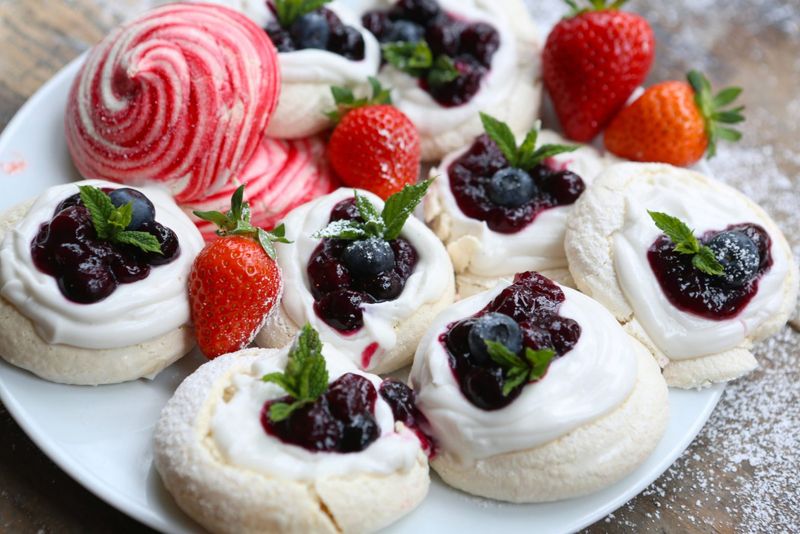 Meringue Nests With Sugar Free Cream