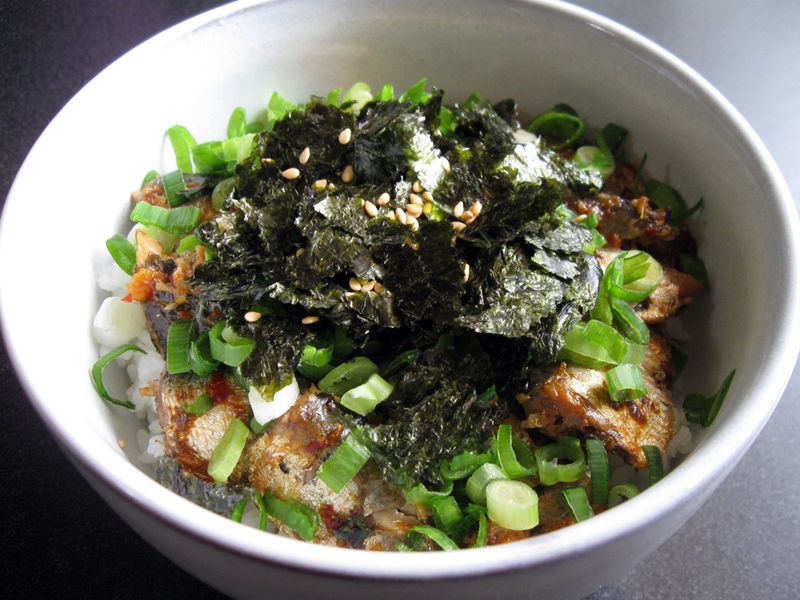 Japanese-Style Sardine Rice Bowl