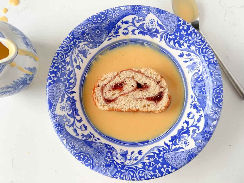 Jam Roly-Poly