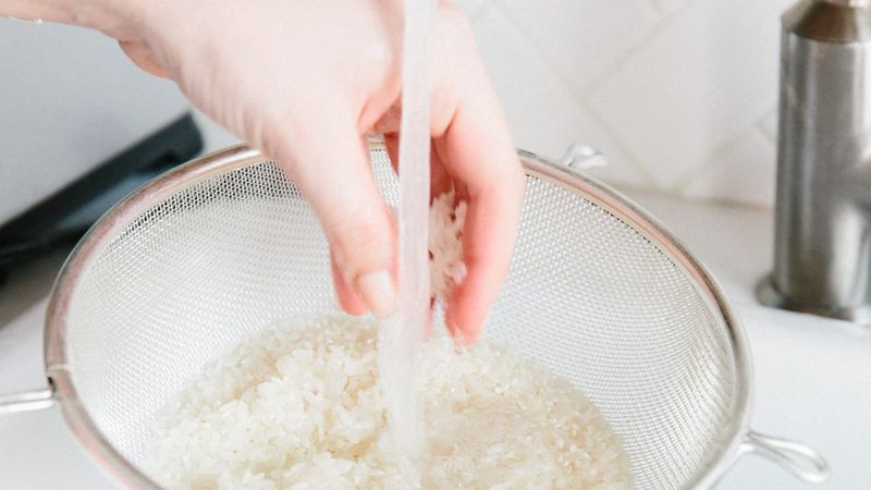 Rinse Rice To Stop Sticking