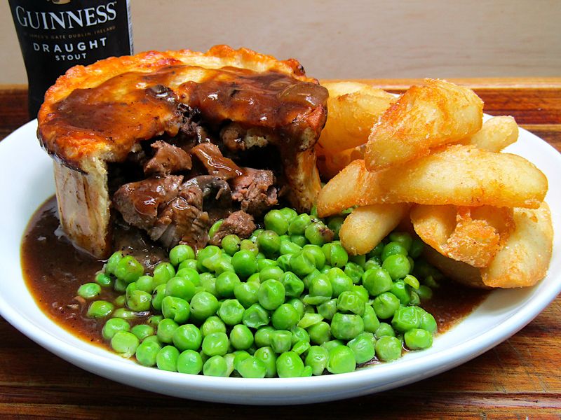 Harry Potter - Steak And Kidney Pie With Chips