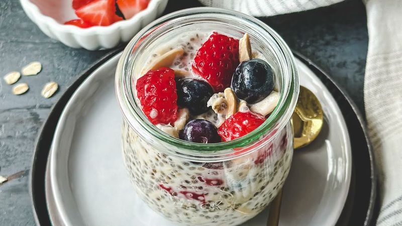 Overnight Oats With Chia Seeds