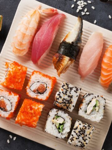 13 Foods Nutritionists Advise Avoiding During Pregnancy