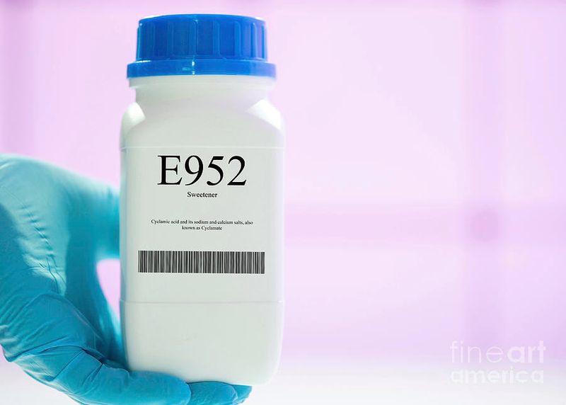 Cyclamates (E952)