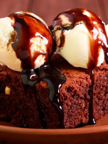 7 Overrated Foods People Pretend To Like And 7 That Truly Deserve The Hype