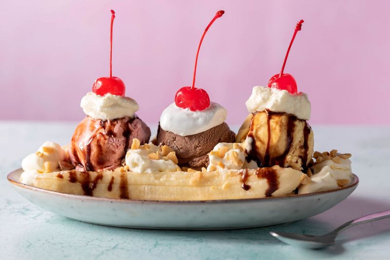 Old-Fashioned Banana Split