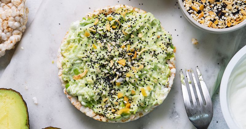 Rice Cakes With Avocado