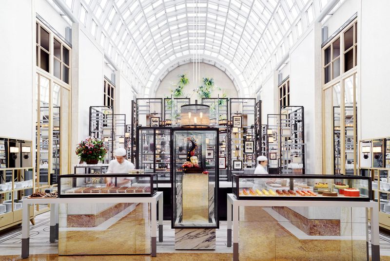 Colony (The Ritz-Carlton, Millenia Singapore)