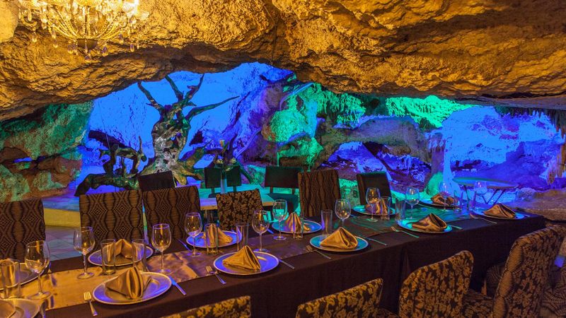 Alux Restaurant – Playa Del Carmen, Mexico