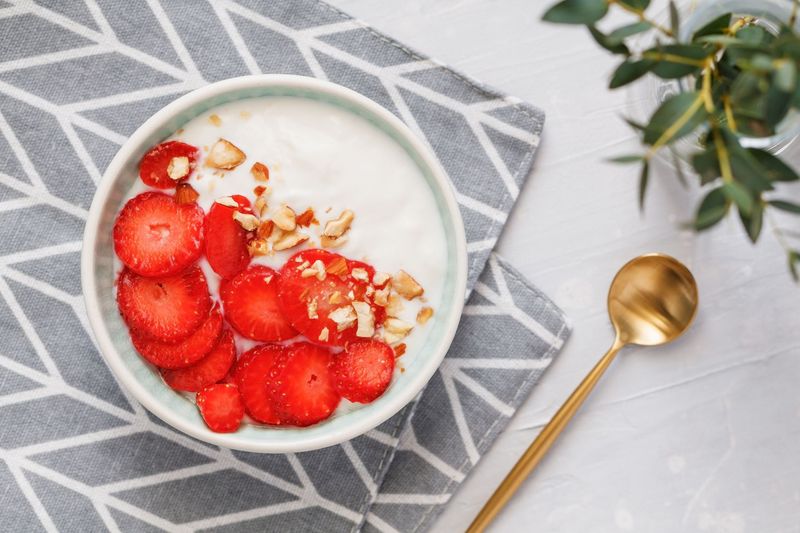 Switch To Plain Yoghurt With Fruit Instead Of Flavoured Ones