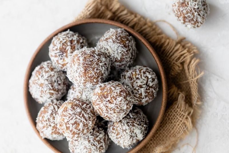 Date And Nut Energy Balls
