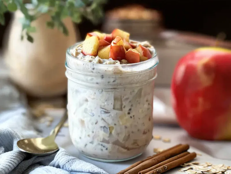 Apple Cinnamon Overnight Oats