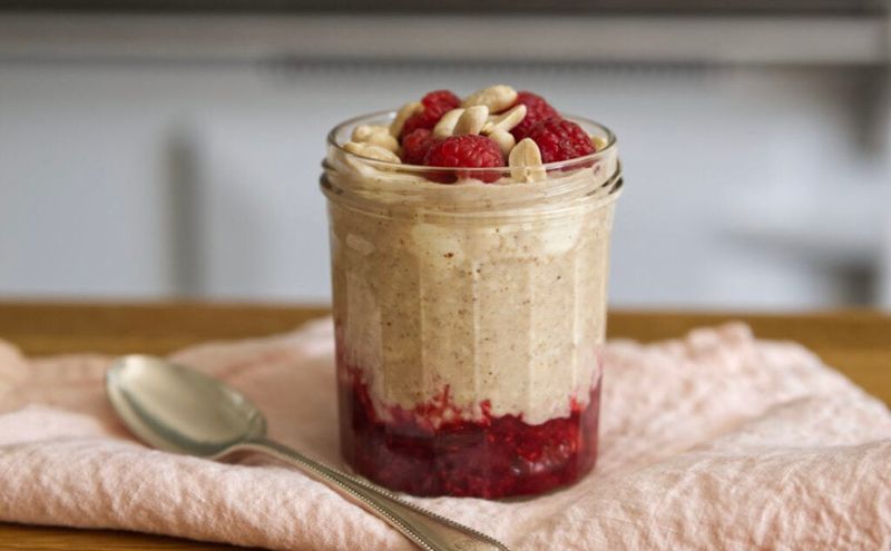 Raspberry And Peanut Butter Overnight Oats