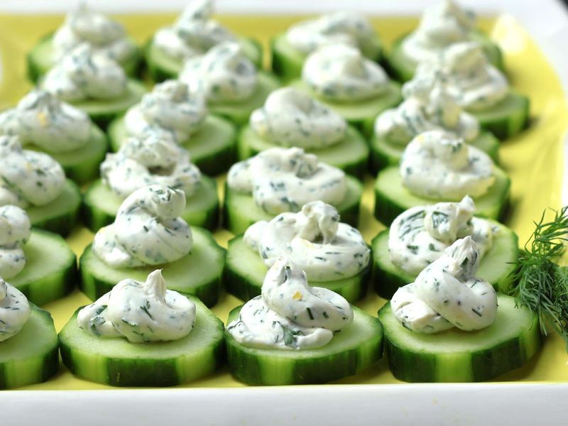 Cucumber Rounds With Herbed Cream Cheese