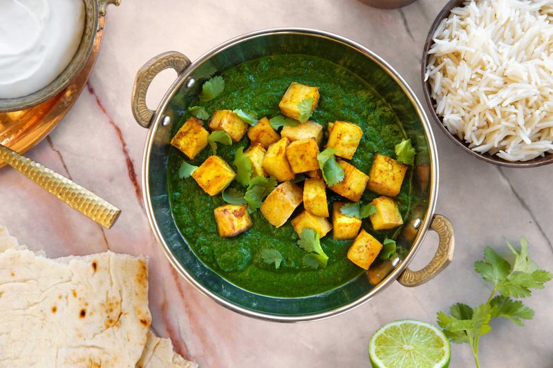 Creamy Tofu And Spinach Curry