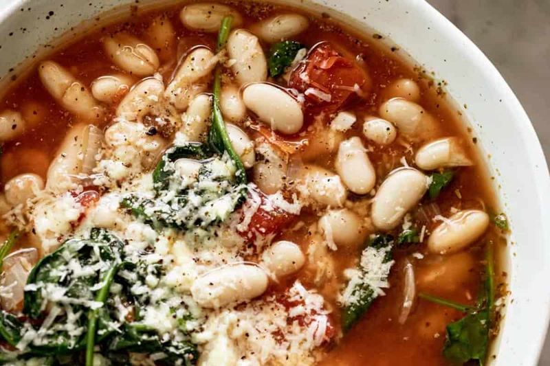 Tomato And White Bean Soup