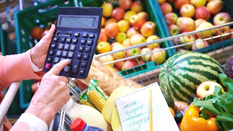 Rising Food Prices Make Dining Out Less Appealing