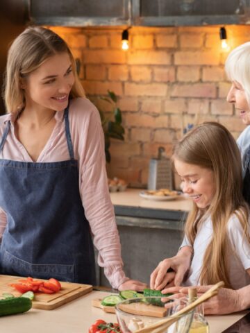 20 Old-School Recipes Grandma Never Wrote Down But Families Still Make