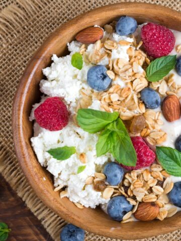 5 Breakfasts With More Protein Than Eggs And 5 With Barely Any At All