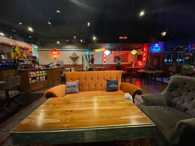 Central Perk Café – Singapore (Friends)