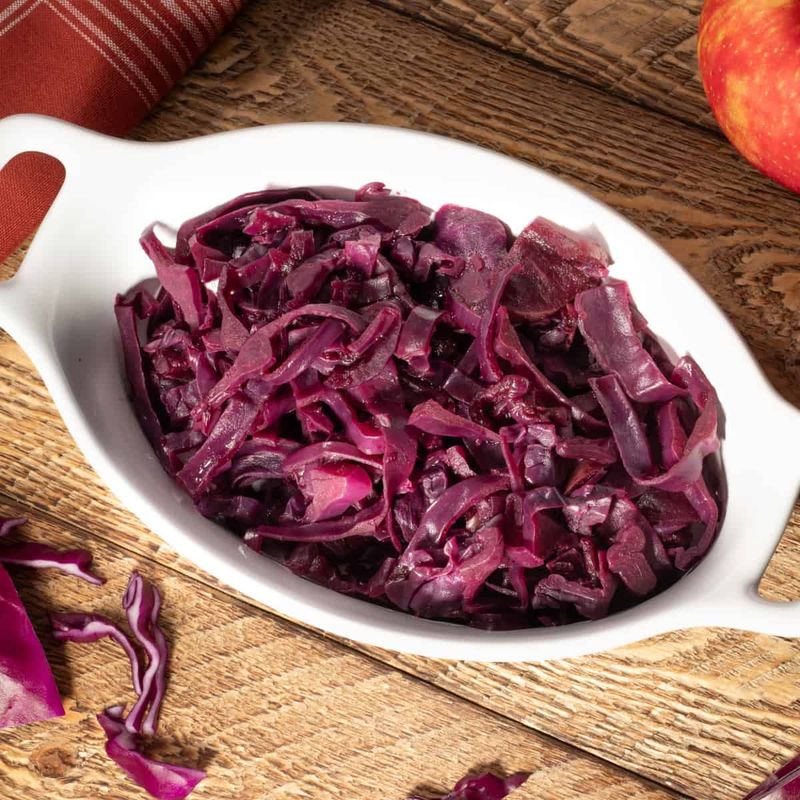Red Cabbage With Apples