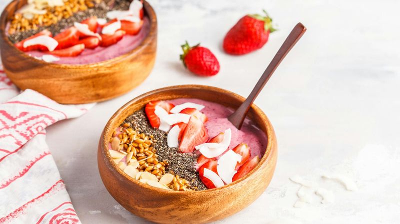 Chia Seed And Berry Smoothie Bowl