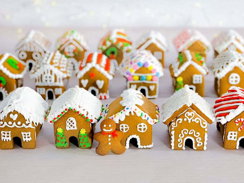 Gingerbread Bakers Bring Creativity And Cheer To The Season