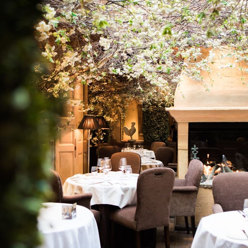 A Dining Room Designed For Romance
