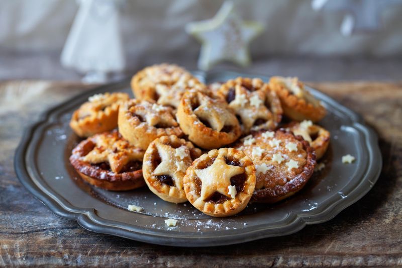 Ready-Made Desserts And Baking Kits For Effortless Sweet Finishes