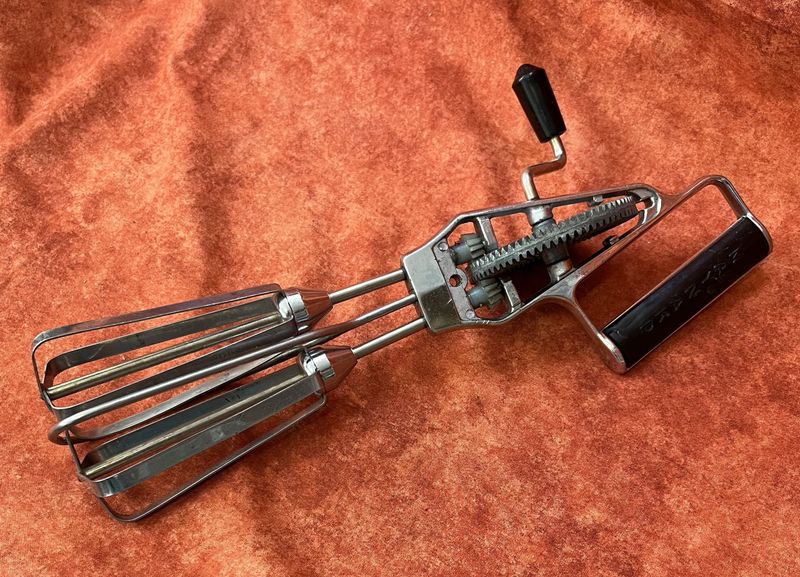 Hand-Cranked Egg Beaters and Manual Mixing