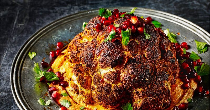 Whole Roasted Cauliflower Centrepiece 
