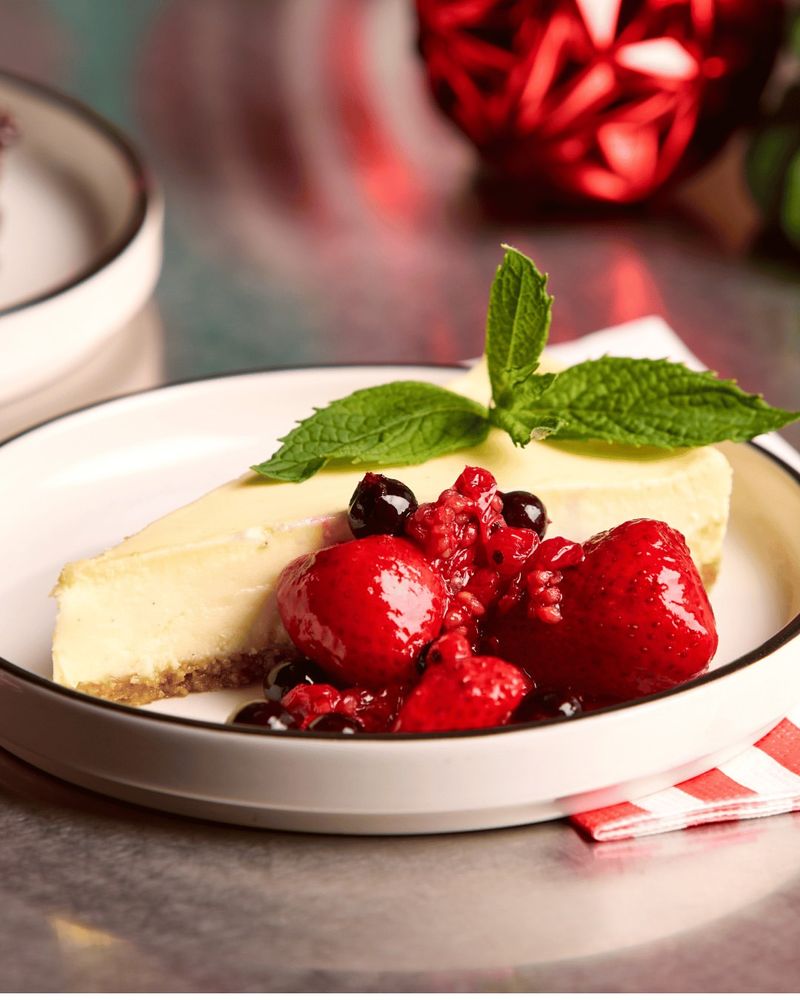  Winter Berry Cheesecake