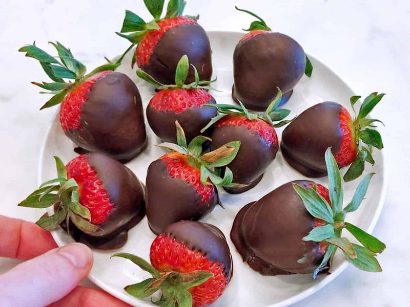 Dark Chocolate Dipped Strawberries