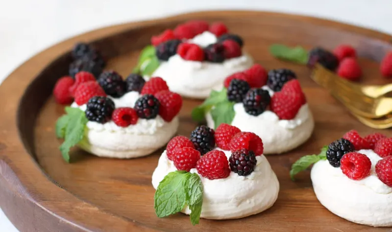Why Mini Pavlovas Are All You Need On Christmas Day