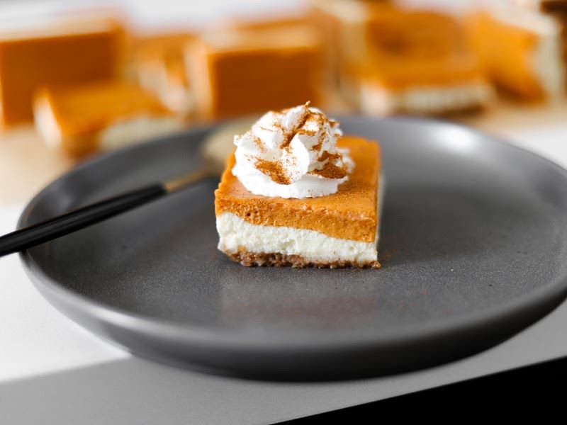 Pumpkin Cheesecake Bars