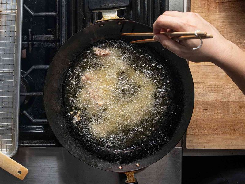 Using A Chopstick To Check Oil Temperature