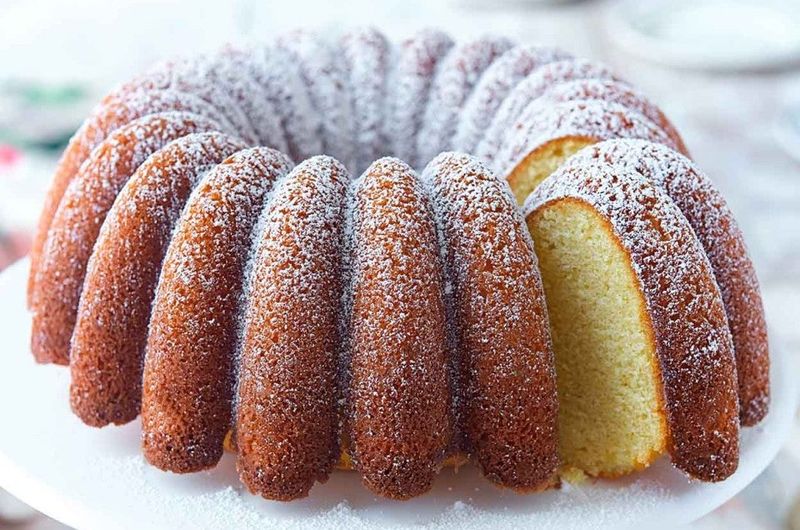 Lady Violet's Bundt Cake