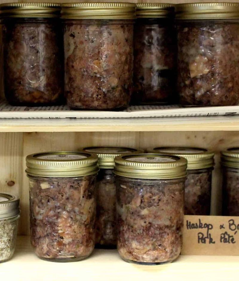 Tinned Offal (Including Tripe And Animal Heads)
