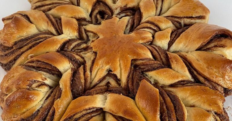 Nutella Christmas Star Bread