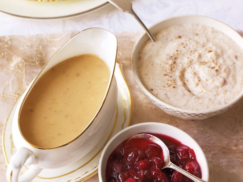 Homemade Sauces (Gravy, Cranberry Sauce, Bread Sauce)