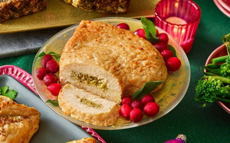 Tesco Plant Chef No-Turkey Crown With Sage & Onion Stuffing