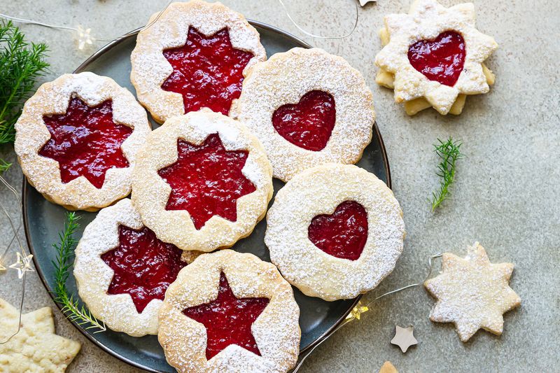 Linzer Cookies