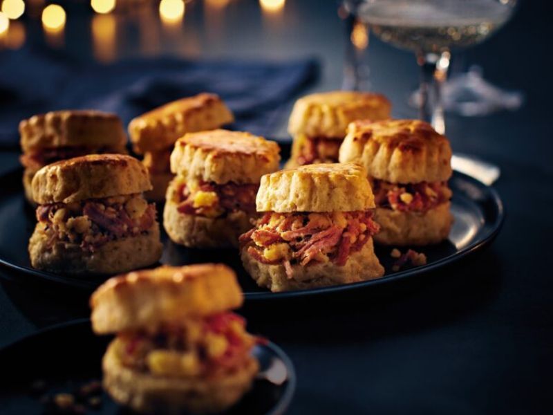 Specially Selected Mini Barber's Cheddar Cheese & Ham Hock Scones