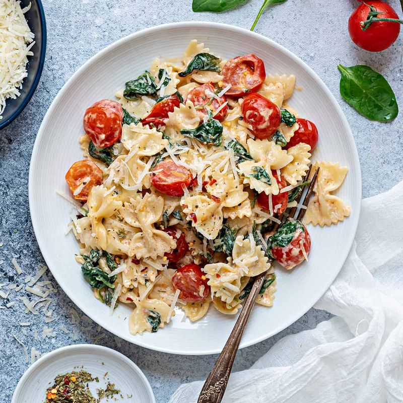 Spinach And Tomato Pasta
