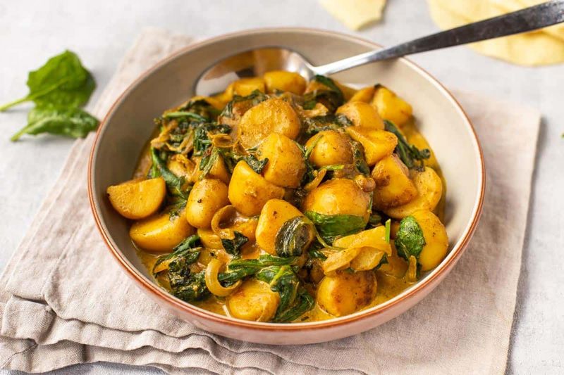 Spinach And Potato Curry